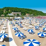 Hotel Ristorante Miramare 2*