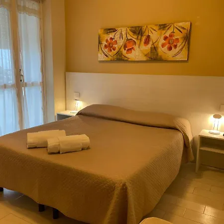 Ristorante Miramare 2* Πέζαρο